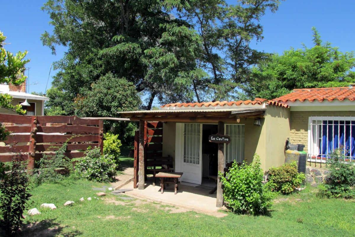 Luna Cautiva Casa De Campo Hotell Santa Rosa de Calamuchita Exteriör bild